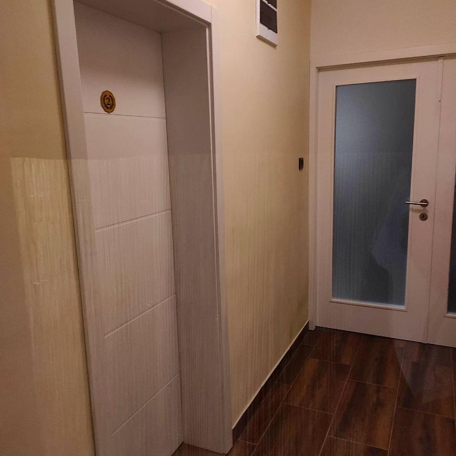 V & V Villa Lalince Zewnętrze zdjęcie