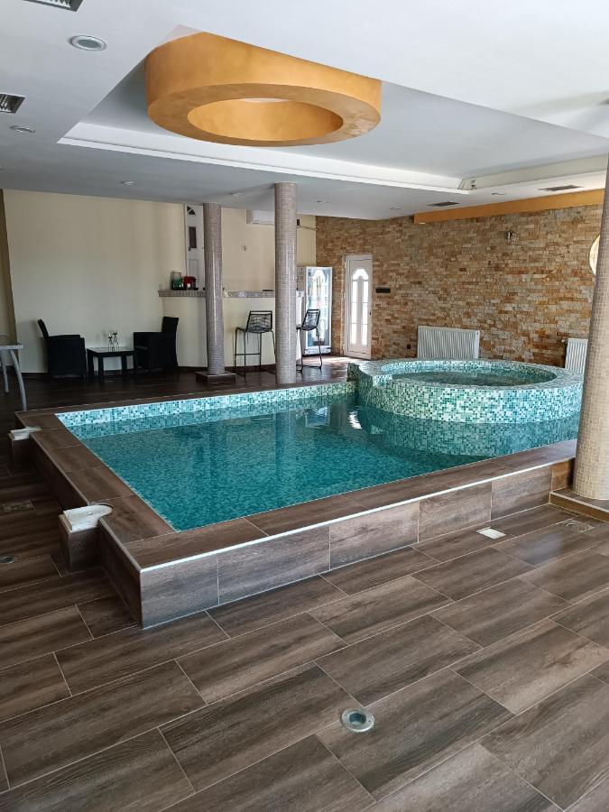 V & V Villa Lalince Zewnętrze zdjęcie